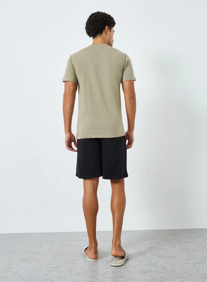 Styli  Men Printed Knit T-Shirt and Shorts Set for Men | Best Price UAE